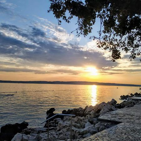 Azur Bed & Breakfast Novi Vinodolski Bagian luar foto