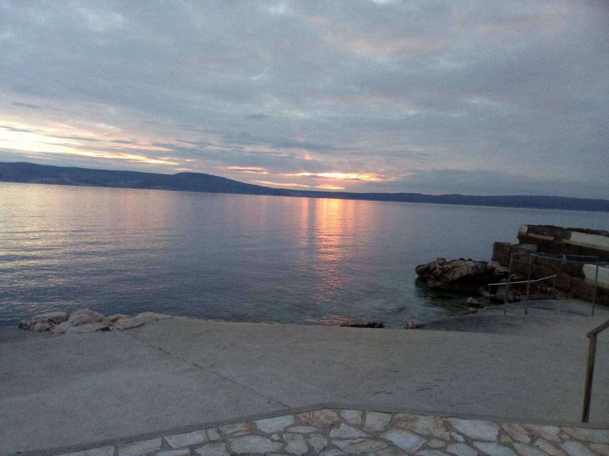 Azur Bed & Breakfast Novi Vinodolski Bagian luar foto