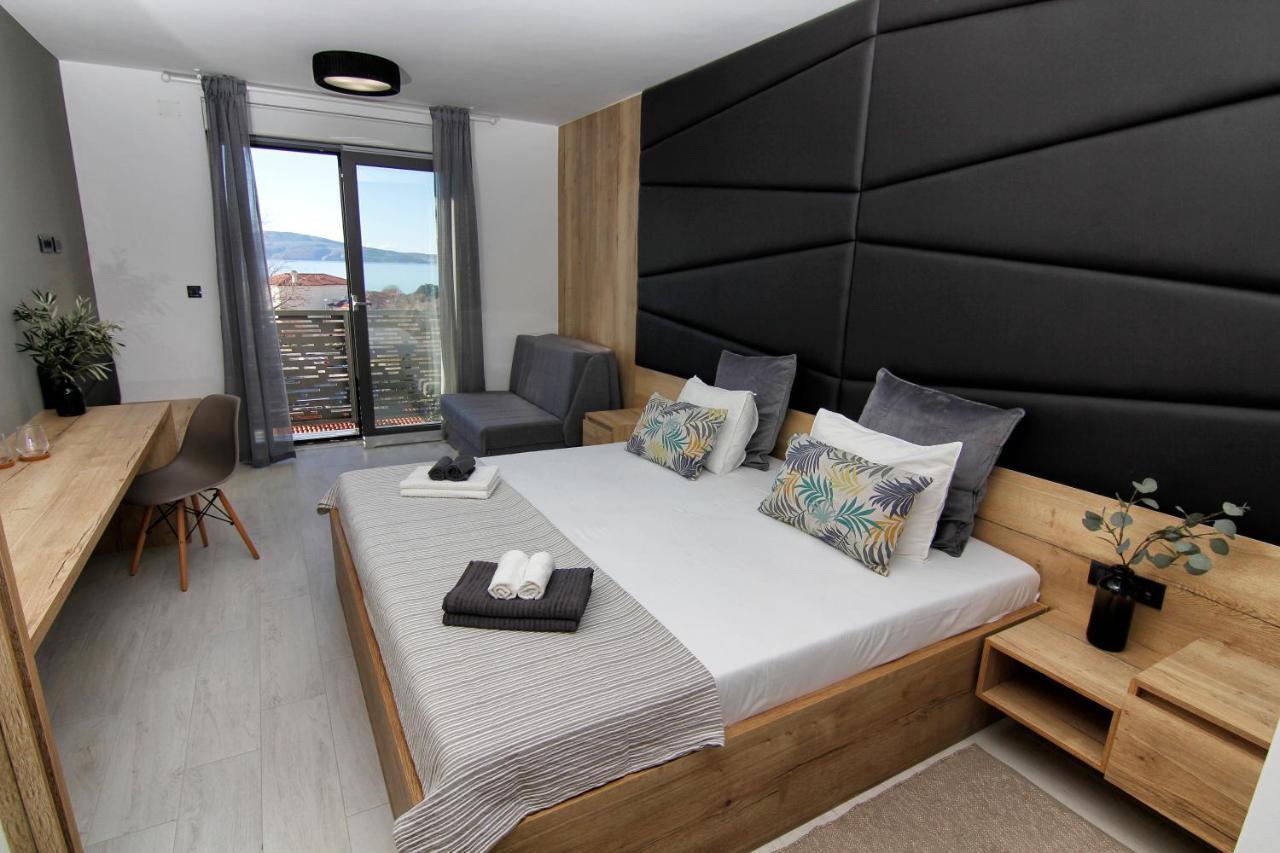 Azur Bed & Breakfast Novi Vinodolski Bagian luar foto