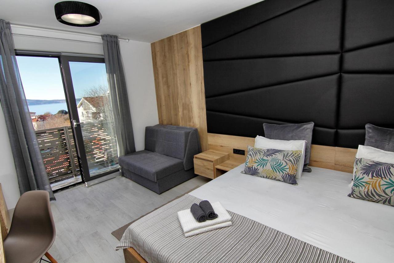 Azur Bed & Breakfast Novi Vinodolski Bagian luar foto