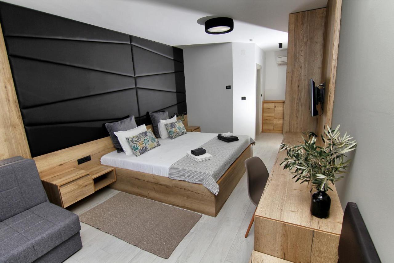 Azur Bed & Breakfast Novi Vinodolski Bagian luar foto