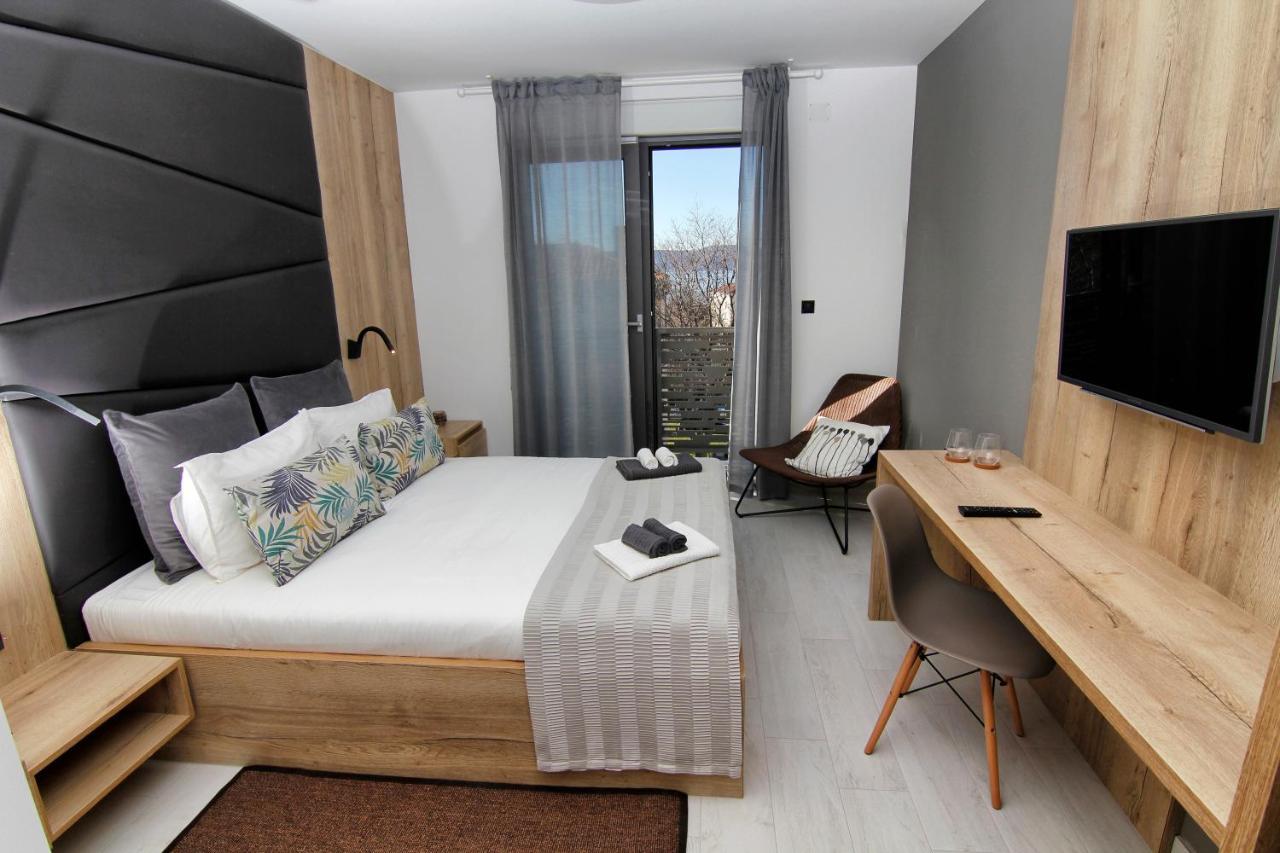 Azur Bed & Breakfast Novi Vinodolski Bagian luar foto