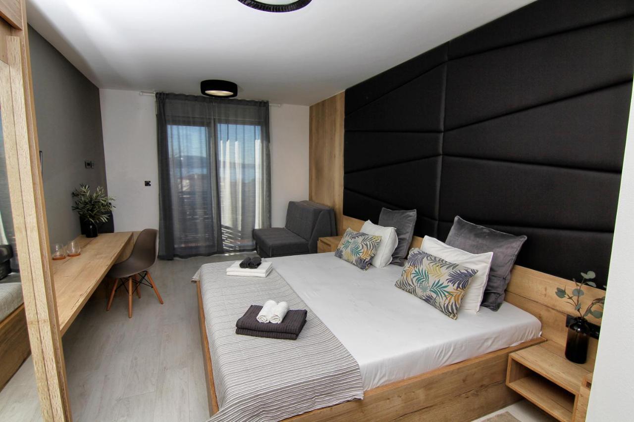 Azur Bed & Breakfast Novi Vinodolski Bagian luar foto