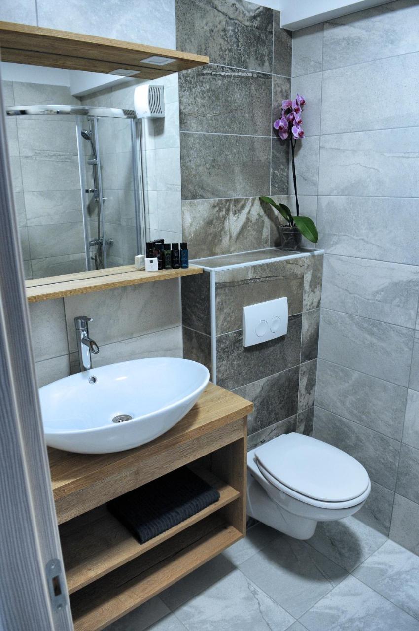 Azur Bed & Breakfast Novi Vinodolski Bagian luar foto
