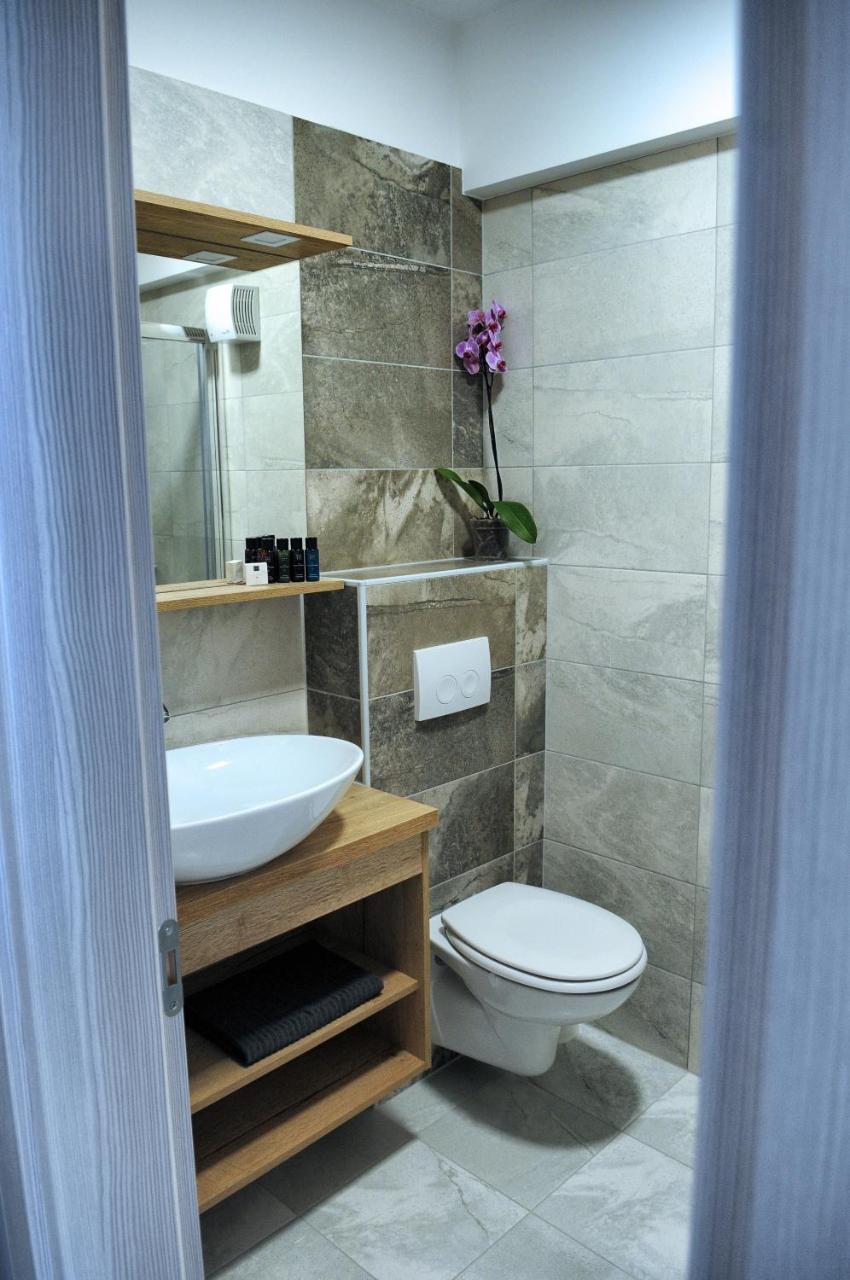 Azur Bed & Breakfast Novi Vinodolski Bagian luar foto