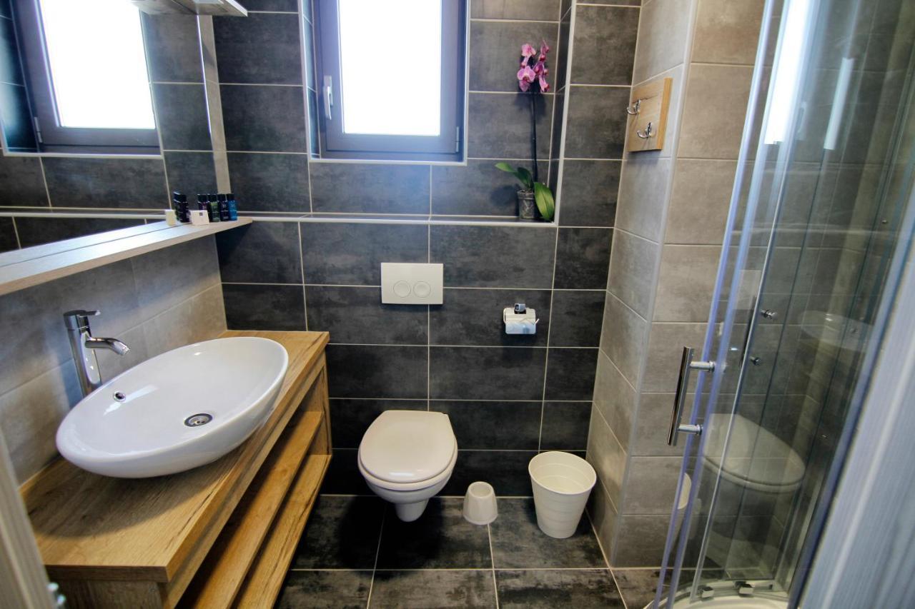 Azur Bed & Breakfast Novi Vinodolski Bagian luar foto